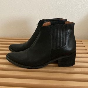 Madewell Chelsea boots